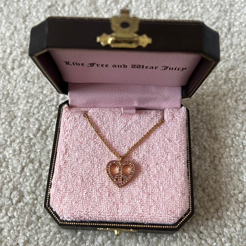 NEW Juicy Couture Peace Heart Necklace